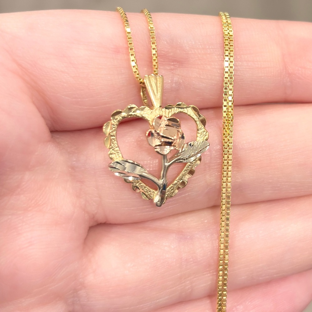 14K Black Hills Gold Rose Heart Pendant - Laser Etched Floral - Picture 5 of 10